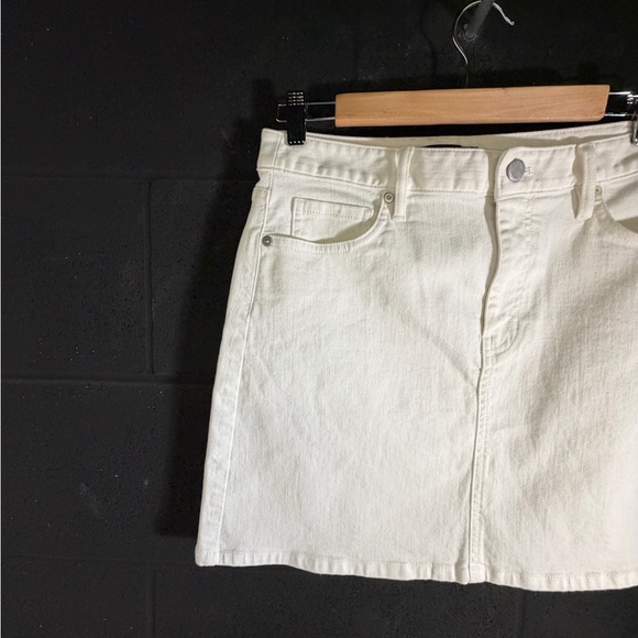 Summer White Denim  Mini Skirt -perfect - Picture 8 of 16